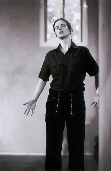 Reír y (entrevista a Antonia Baehr)