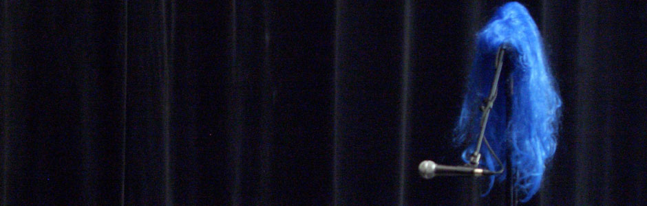 Solo a Ciegas con Lágrimas Azules