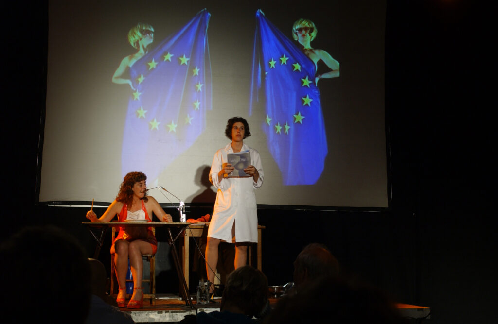 festival Noorderzon Groningen 2005
Simona Levi & Conservas -7 Dust Show (Sp)
photos© Pierre BORASCI