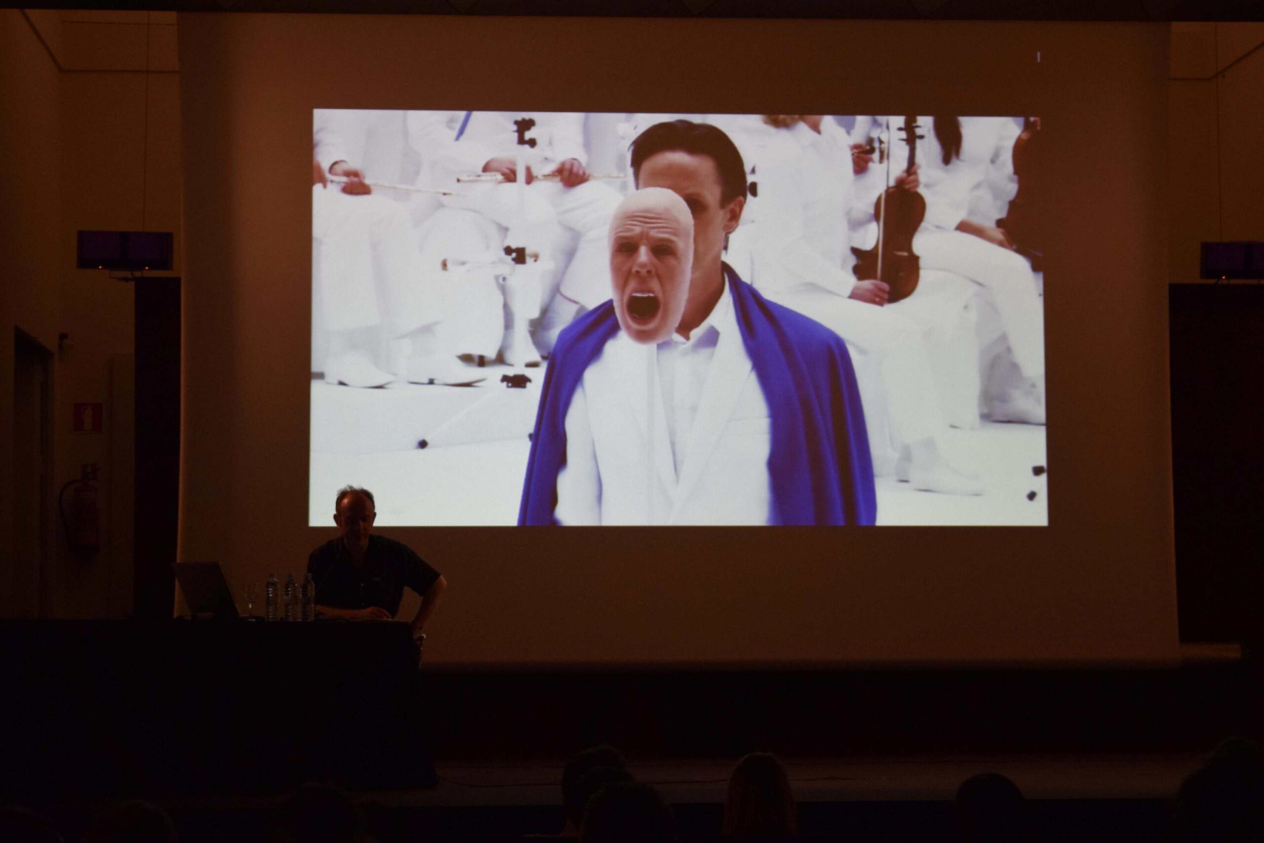 Pasiones suspendidas