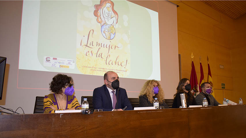 La Facultad de Medicina de Albacete promueve la lactancia materna con las jornadas ‘La mujer es la leche’