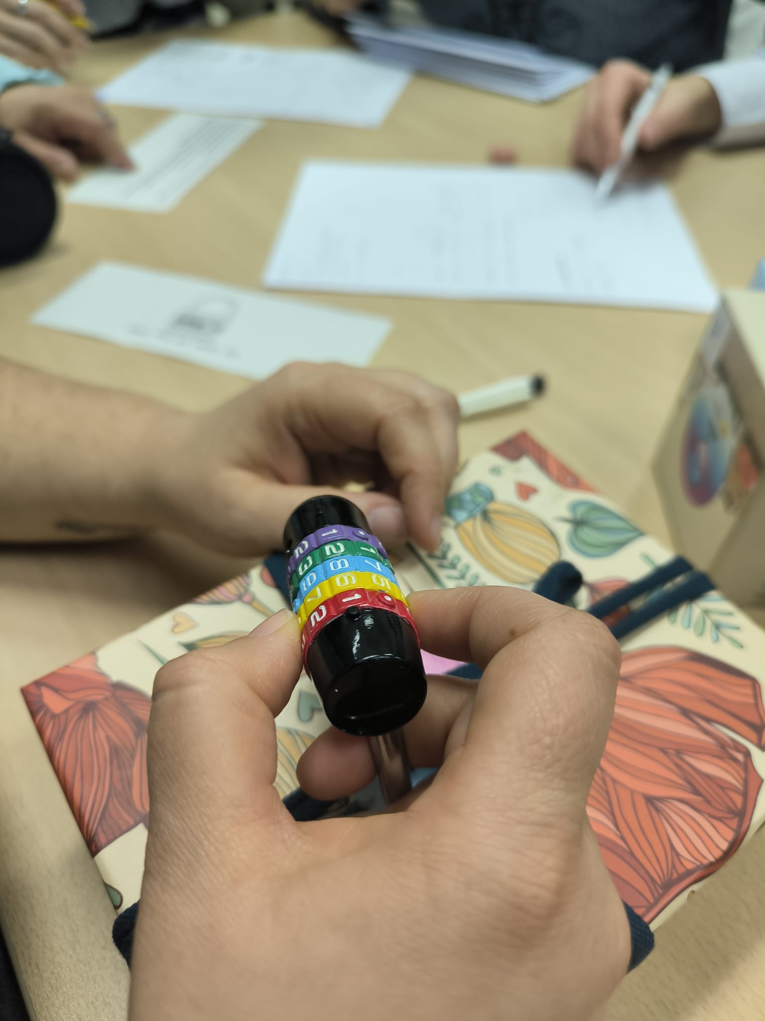 🧩 Escape room con el alumnado del MESOB – UAM