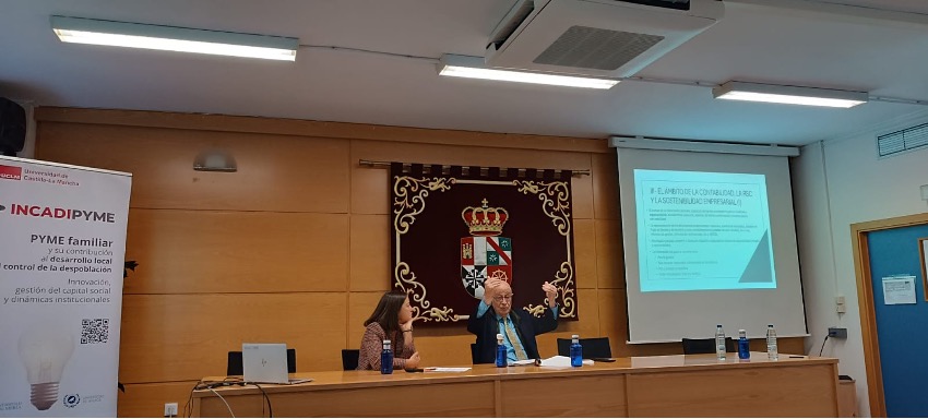 Conferencia inaugural a cargo de D. Pedro Rivero